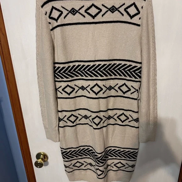 Women’s or Juniors Sweater Dress, Size Medium, Lucky Brand - Picture 4 of 12